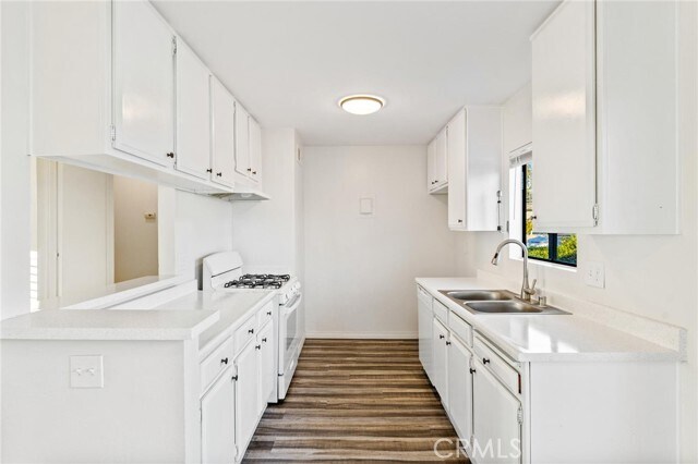 Building Photo - 34042 Alcazar Dr