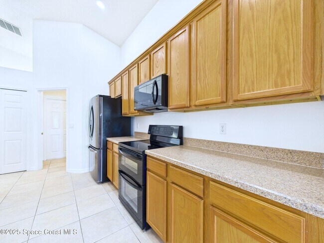 Building Photo - 207 Alcantarra St NW