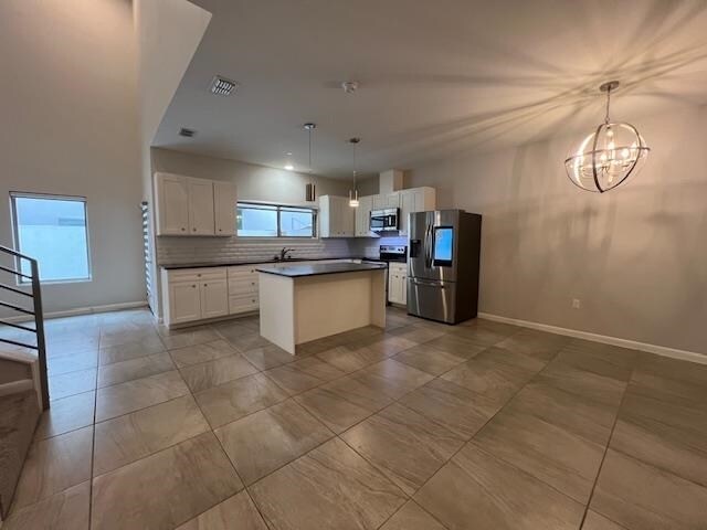 Building Photo - 10902 International Blvd