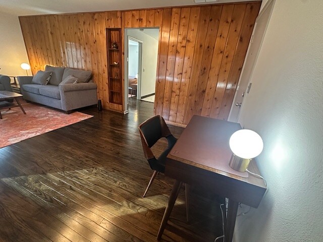 Building Photo - 415 N Dunn St