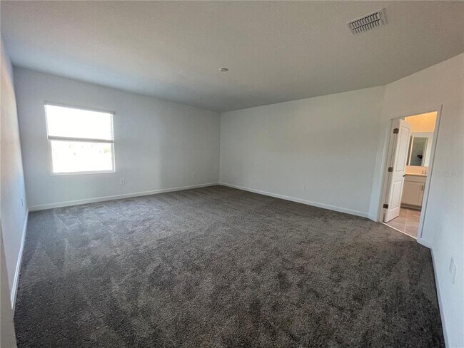 Building Photo - 5267 Dagenham Dr