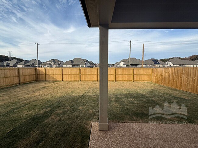Building Photo - !MOVE-IN SPECIAL: 1/2 OFF FIRST MONTH RENT!! Beautiful NEW BUILD in Cordova!