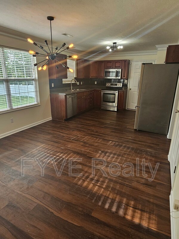 Building Photo - 2426 Middlebrook Ridge Ln