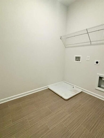 Building Photo - 503 Alma St