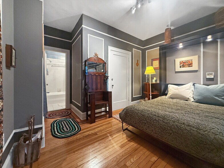 Building Photo - 1613 Harvard St NW