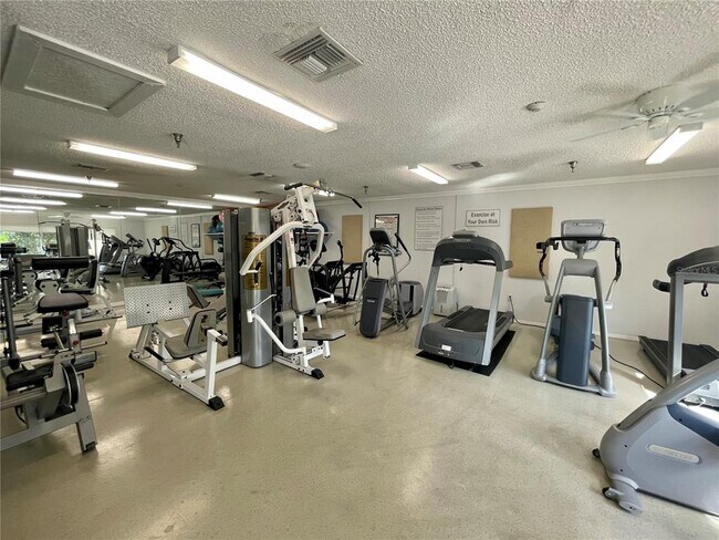 Building Photo - 7872 Sailboat Key Blvd S