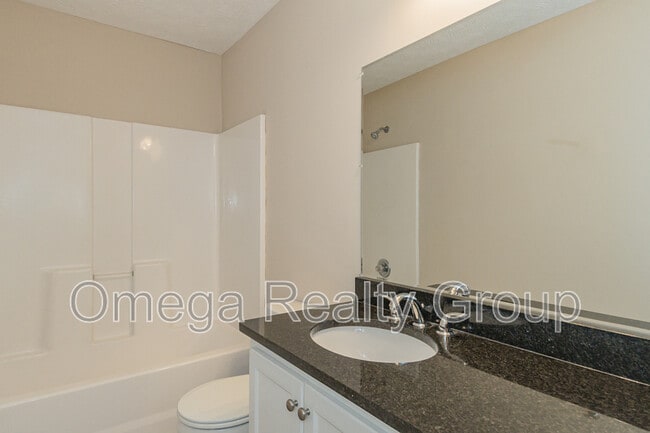 Building Photo - 614 River Birch Dr