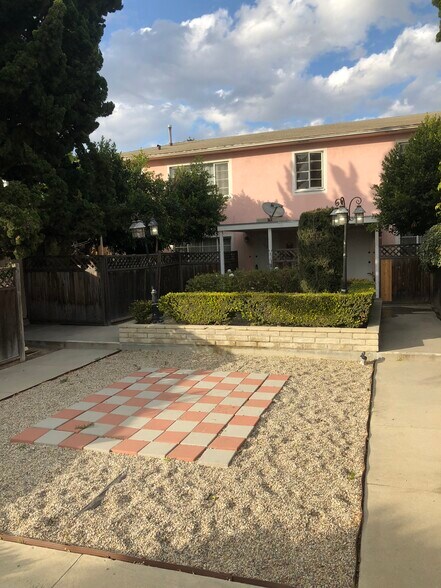 Building Photo - 1869 E Ocean Ave