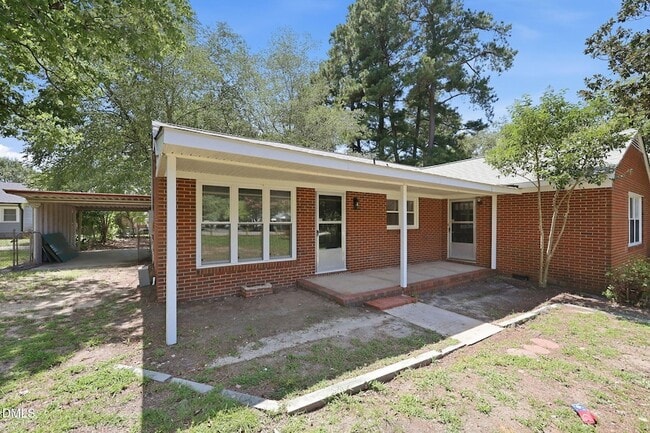 Building Photo - 1305 Erwin Rd