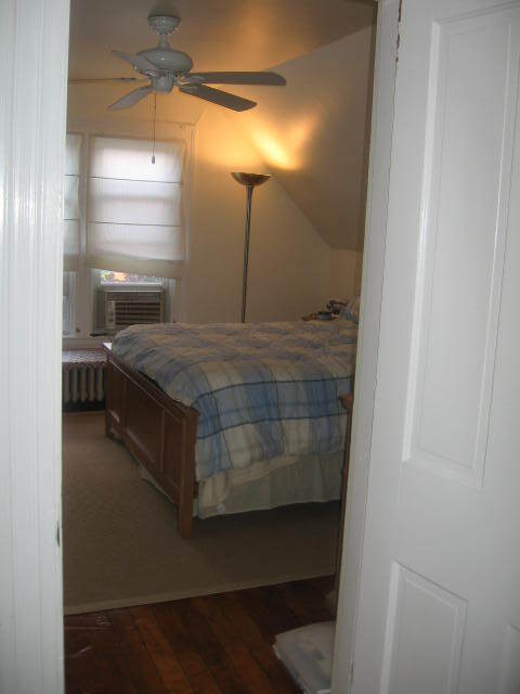 Back Bedroom - 364 Lehigh Ave