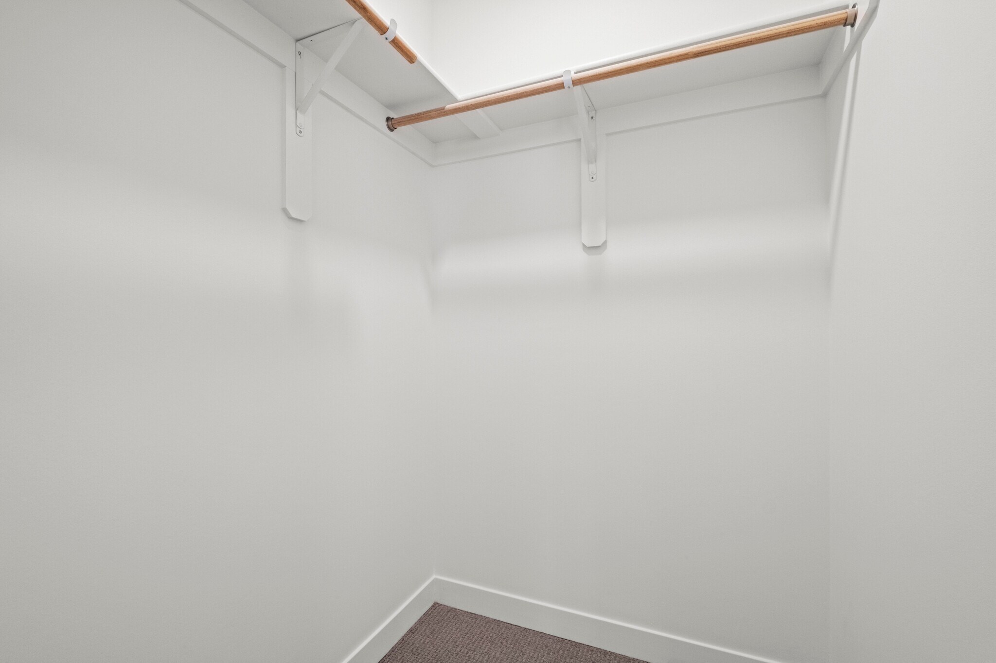 Building Photo - 3009 N Oak Trafficway