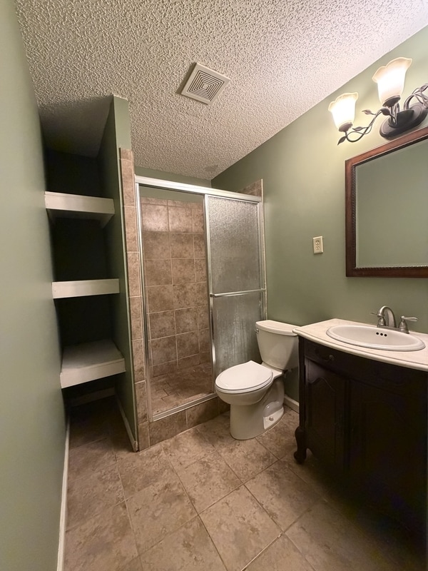 Building Photo - 5712 Los Gatos Dr