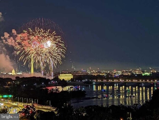 Building Photo - 1011 Arlington Blvd