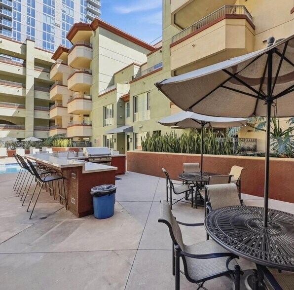 Building Photo - 1501 Front St