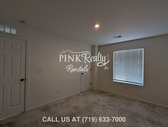 Building Photo - 8021 Buffalo Horn Dr