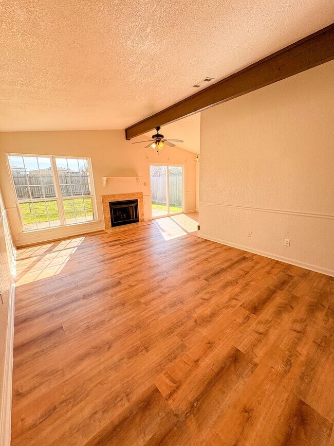 Building Photo - 1312 Westway Dr