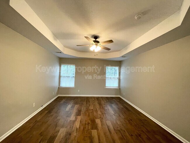 Building Photo - 1391 Watsonia Dr