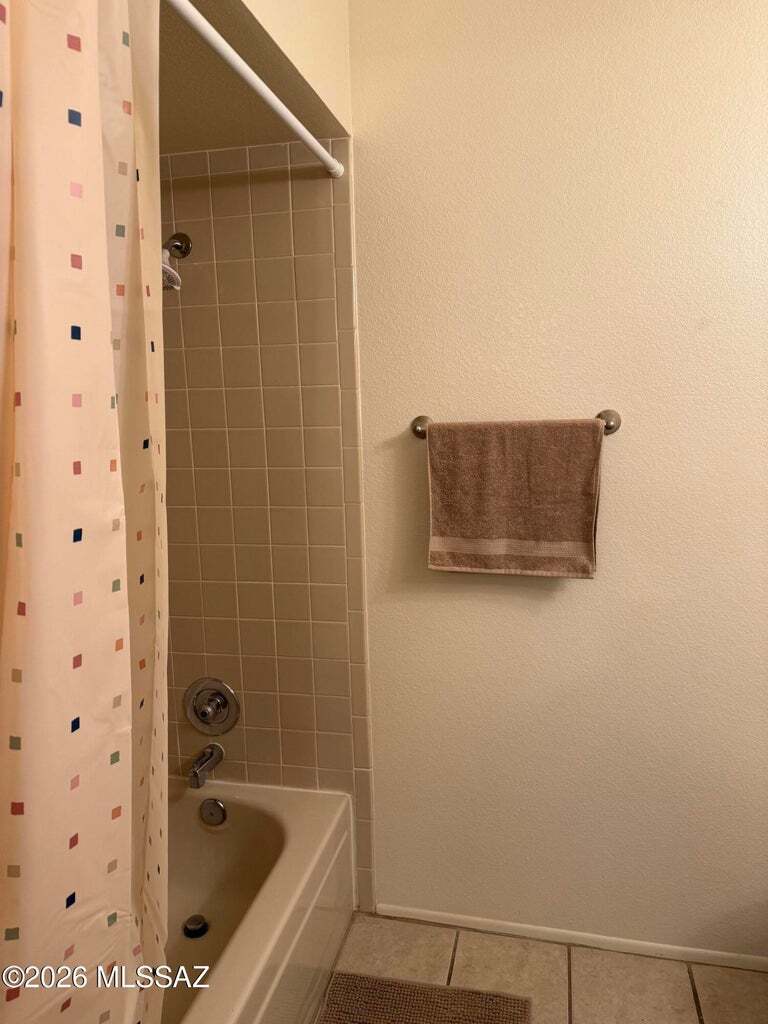 Building Photo - 5750 N Camino Esplendora