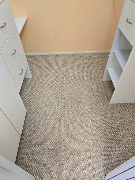 Building Photo - 933 Cypress Grove Dr