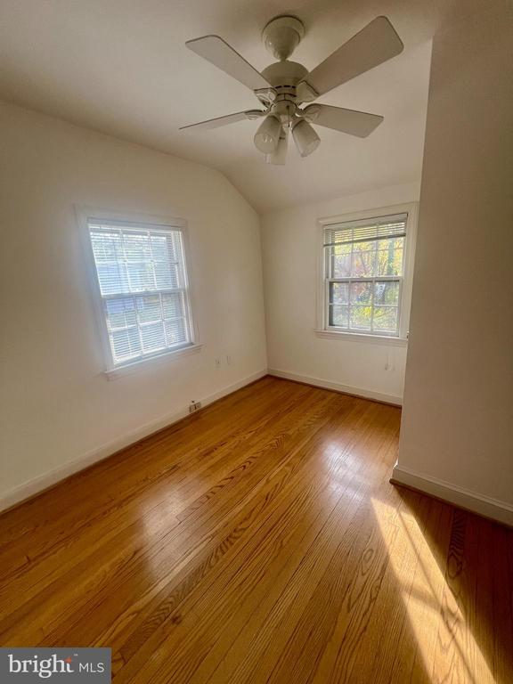 Building Photo - 8 S Hudson St