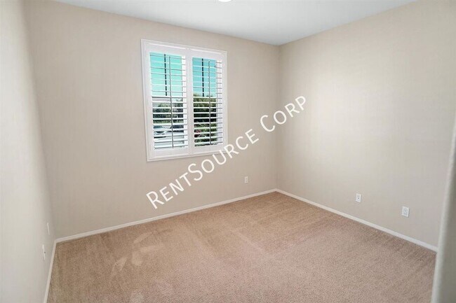 Building Photo - 17420 Smoke Tree Ln