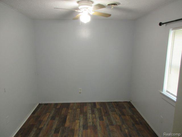 Building Photo - 4059 Chenlot St