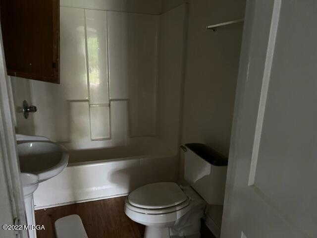 Building Photo - 534 Lynmore Cir