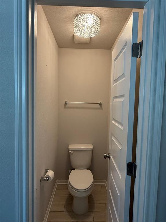 Building Photo - 1720 Artesian Spgs Xing