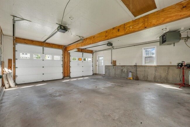 Building Photo - 100 Essex Ave