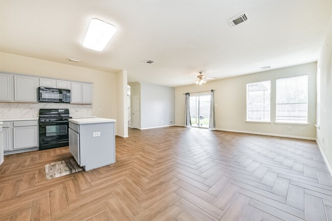 Building Photo - 12018 Country Orchard Ln