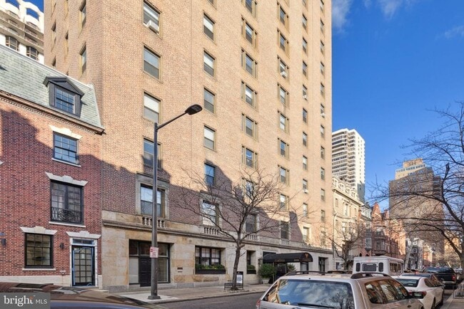 Building Photo - 2031 Locust St