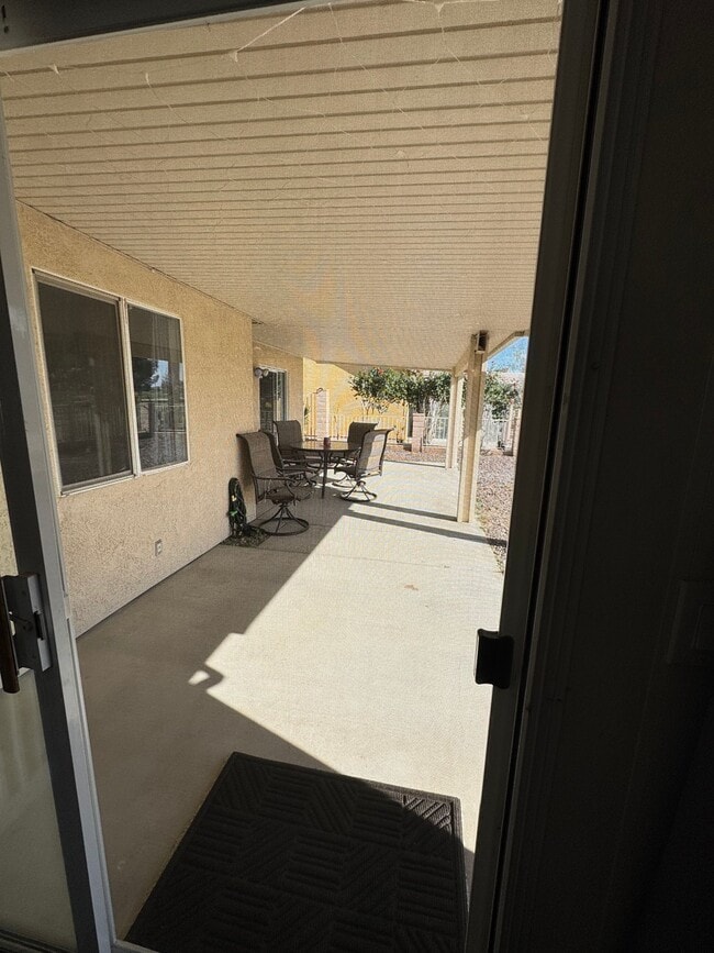 Building Photo - 73951 White Sands Dr