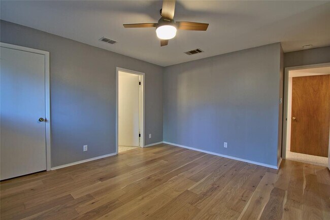 Building Photo - 9202 Quail Meadow Dr