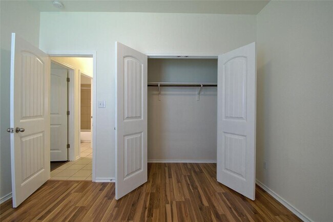 Building Photo - 16724 Ruggio Rd