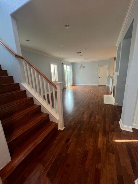 Building Photo - 24098 Stone Creek Dr
