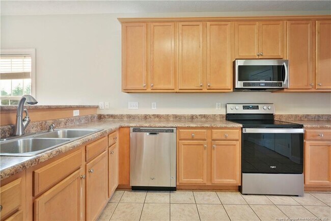 Building Photo - 2813 Franciscan Dr
