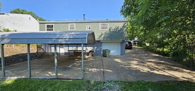 Building Photo - 7988 Aber Rd