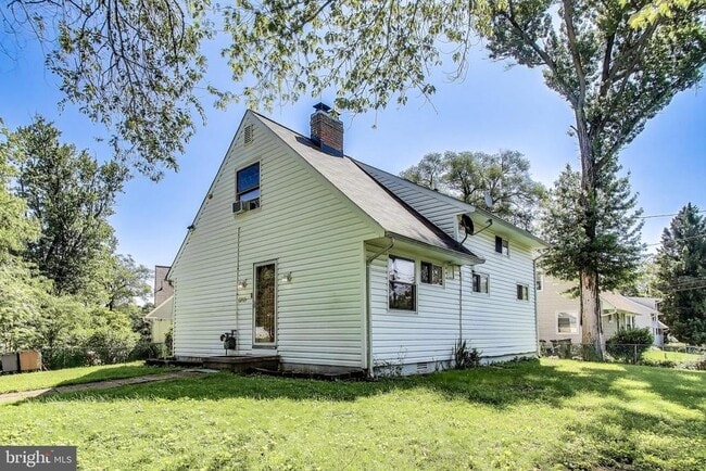 Building Photo - 5714 Ridgway Ave