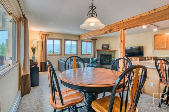 Building Photo - Top Floor and Updated Home with Great View...