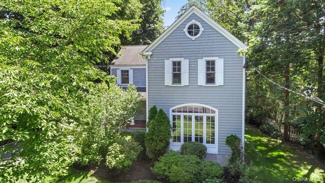 Primary Photo - 724 Forest Ave
