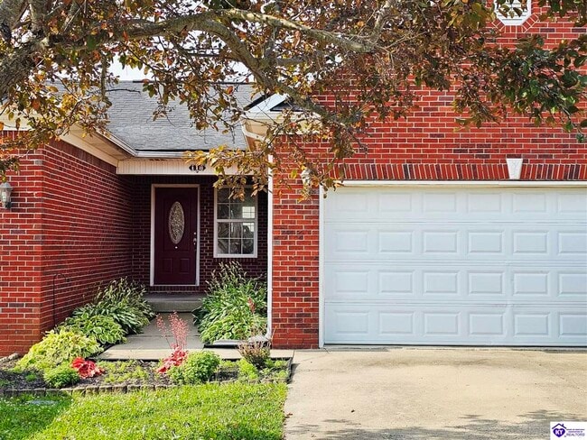 Primary Photo - 118 Twin Lakes Dr