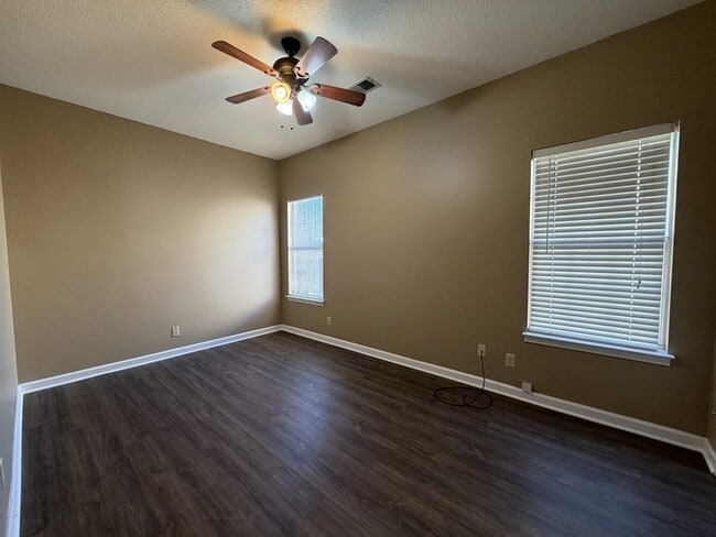 Building Photo - 6675 Whitten Pine Dr