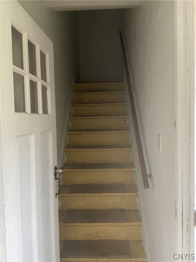 Building Photo - 214 1st N St