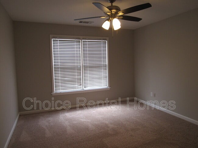 Building Photo - 1843 Russet Woods Ln