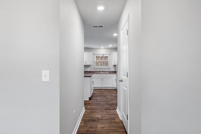 Building Photo - Newer Home in Reedy Fork, So Many Upgrades, SS Appliance, Loft, Garage, Fenced!