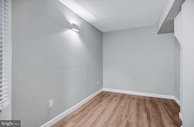 Building Photo - 2605 Fort Farnsworth Rd