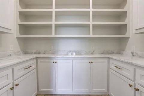 Building Photo - 3007 Pescara Dr