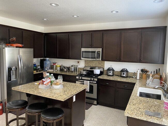 Building Photo - 30527 Gallup Ct
