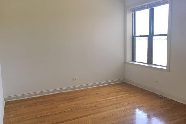 Floorplan - 5355-5361 S. Cottage Grove Avenue