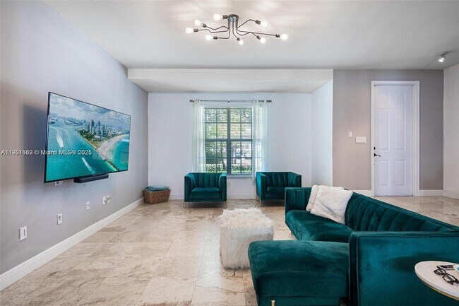 Building Photo - 7765 SW 54th Ct